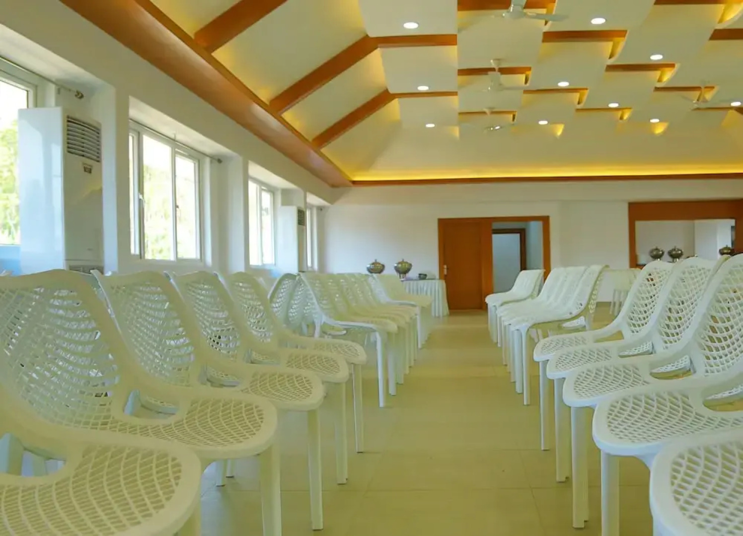 Kgees- HillTown Hotel