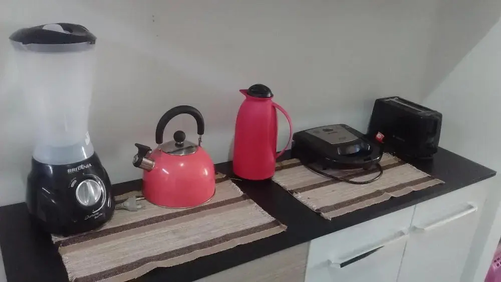 Casa póxima ao Aeroporto e UFAL