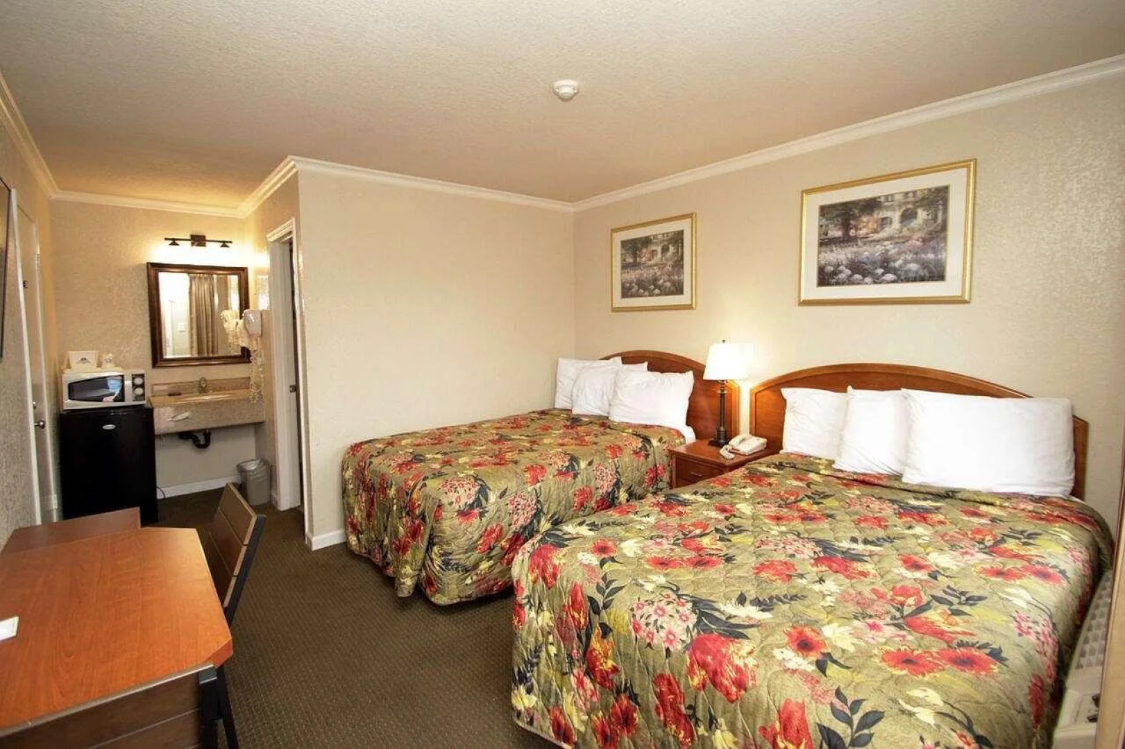 Americas Best Value Inn Petaluma