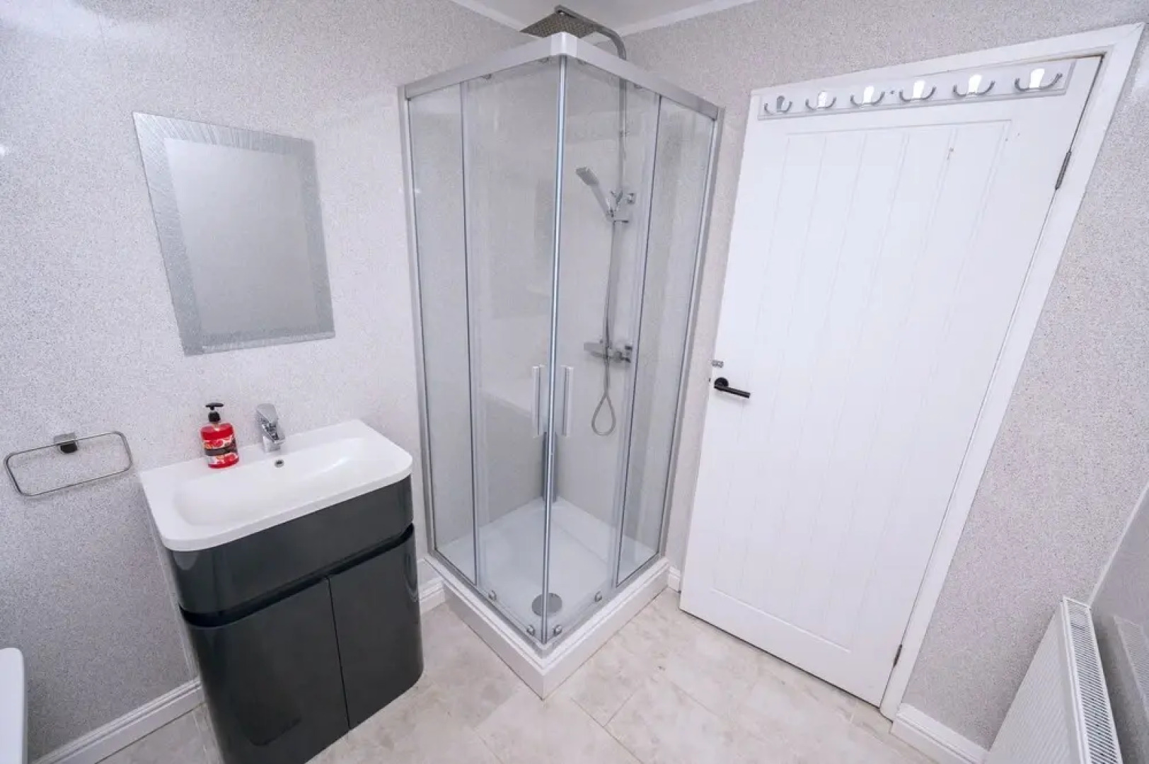 Inviting 2-bed House in Afan Forest Port Talbot