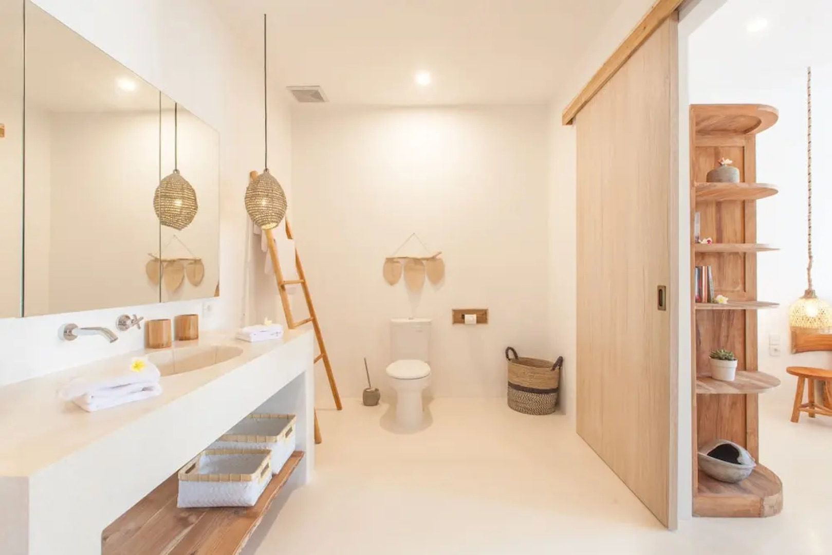 The Green Room Canggu - Hostel