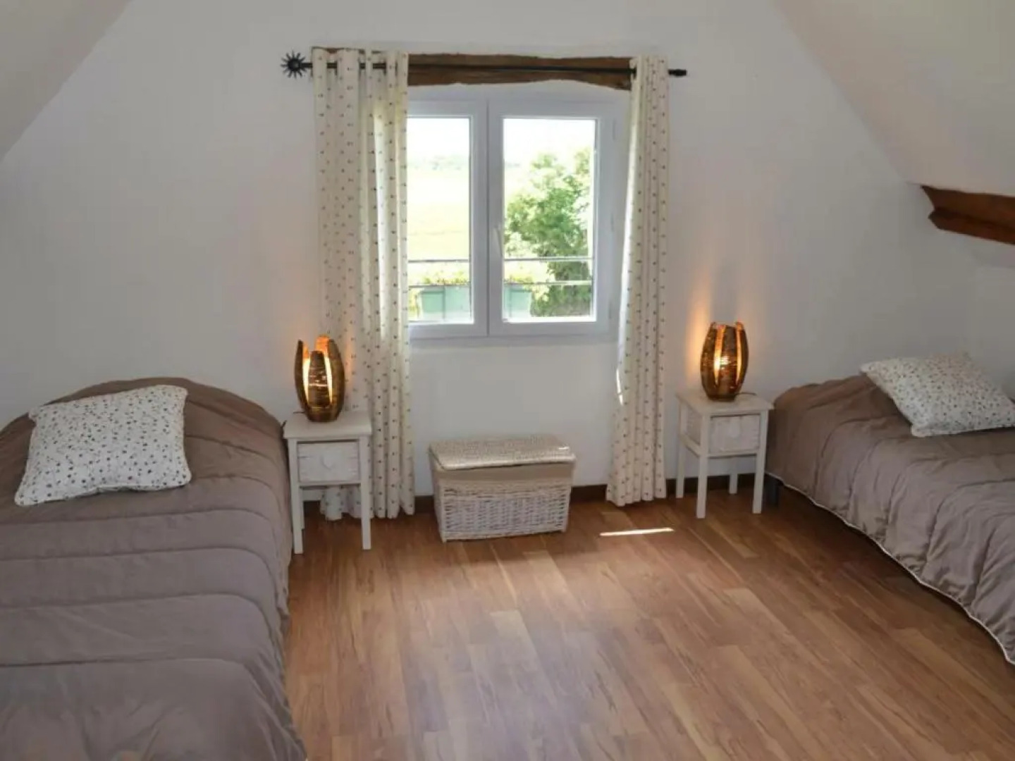 Gîte Nazelles-Négron, 3 pièces, 4 personnes - FR-1-381-201