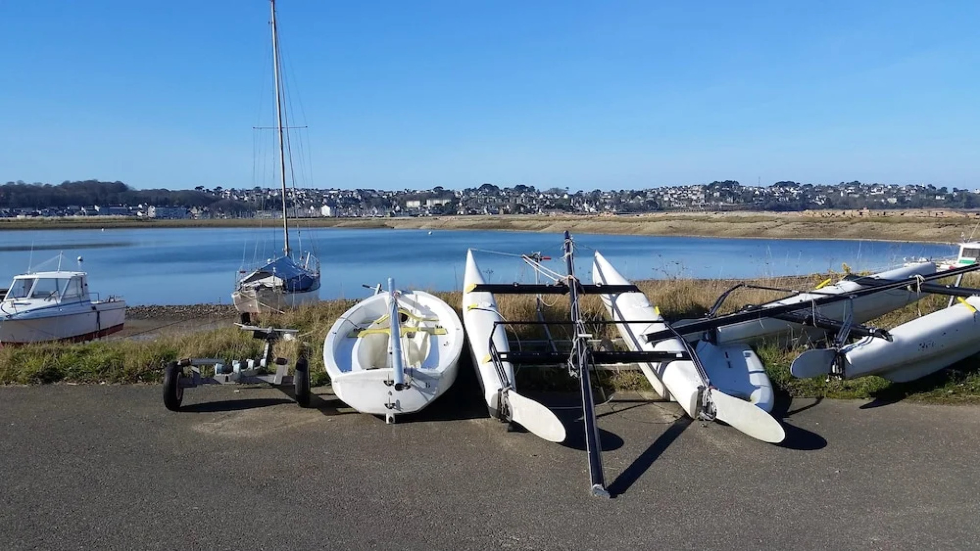 Bungalow With 2 Bedrooms in Louannec, With Shared Pool, Furnished Garden and Wifi