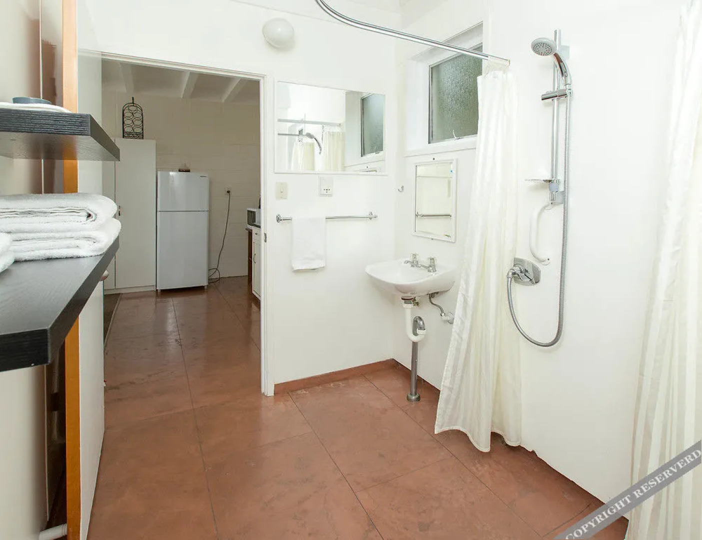 Marina Court Motel & Apartments