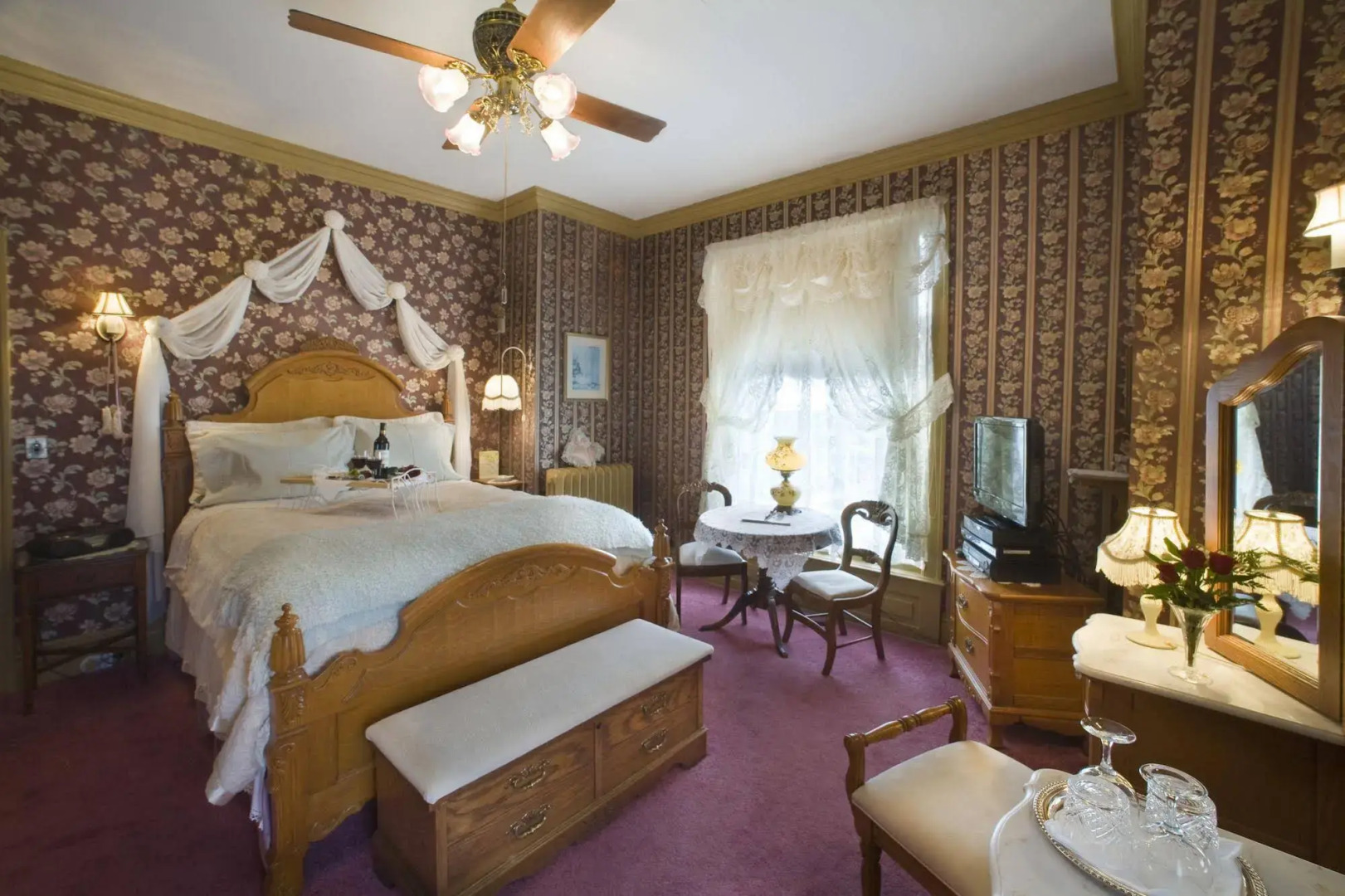 Port City Victorian Inn