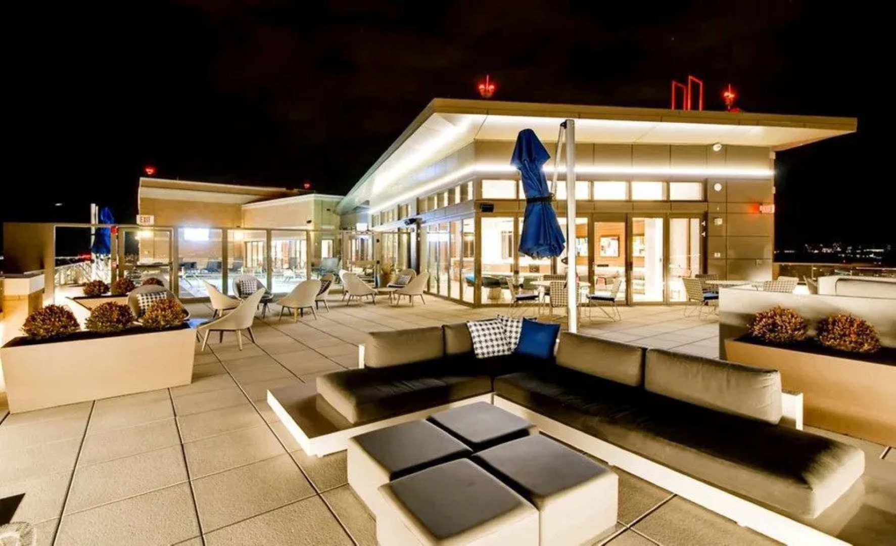 Global Luxury Suites at South Arlington