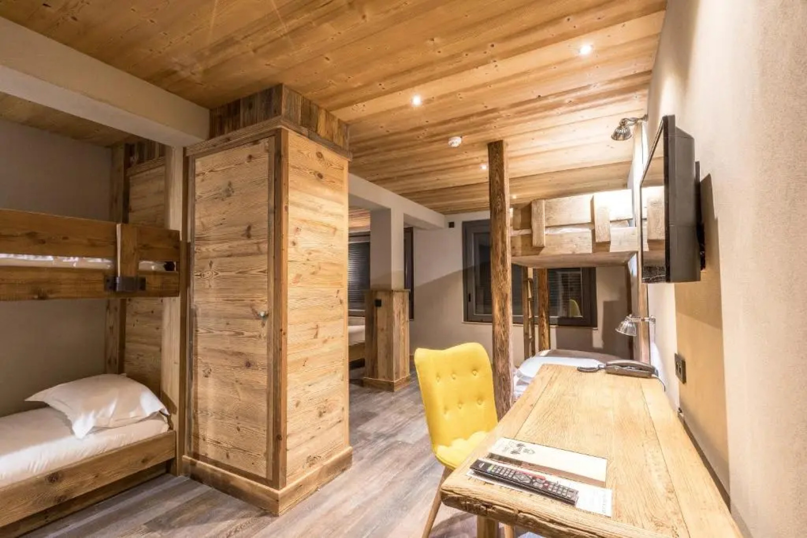 Les Cabanes De La Maison Rouge