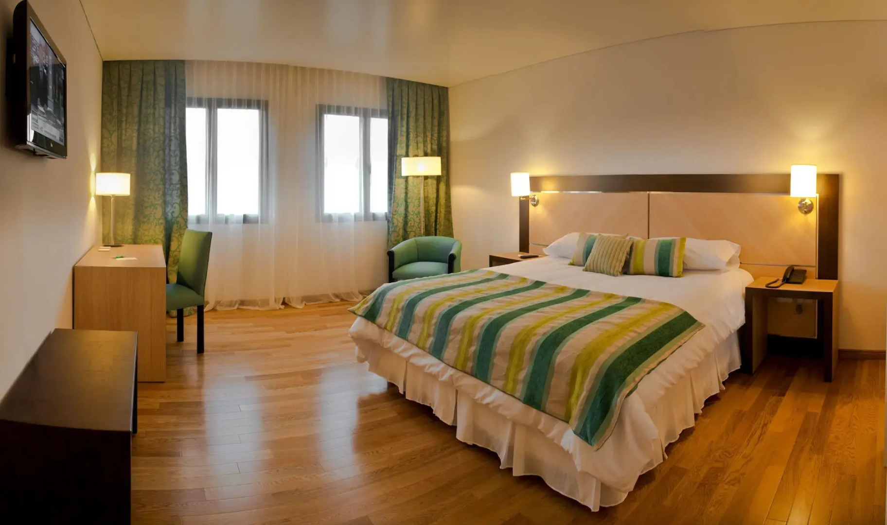 Hotel Plaza Central Canning