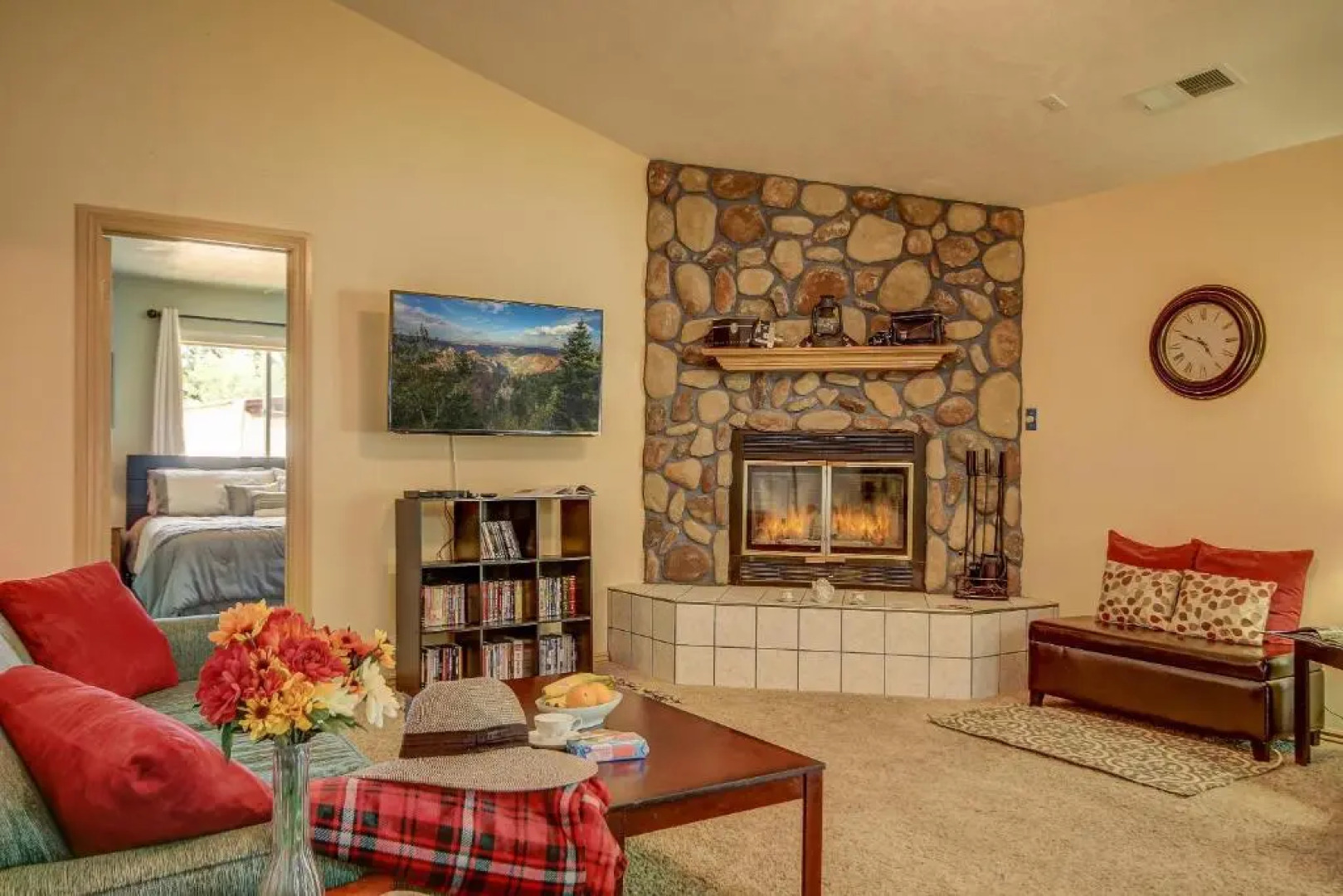 Pecan Point by Kabino