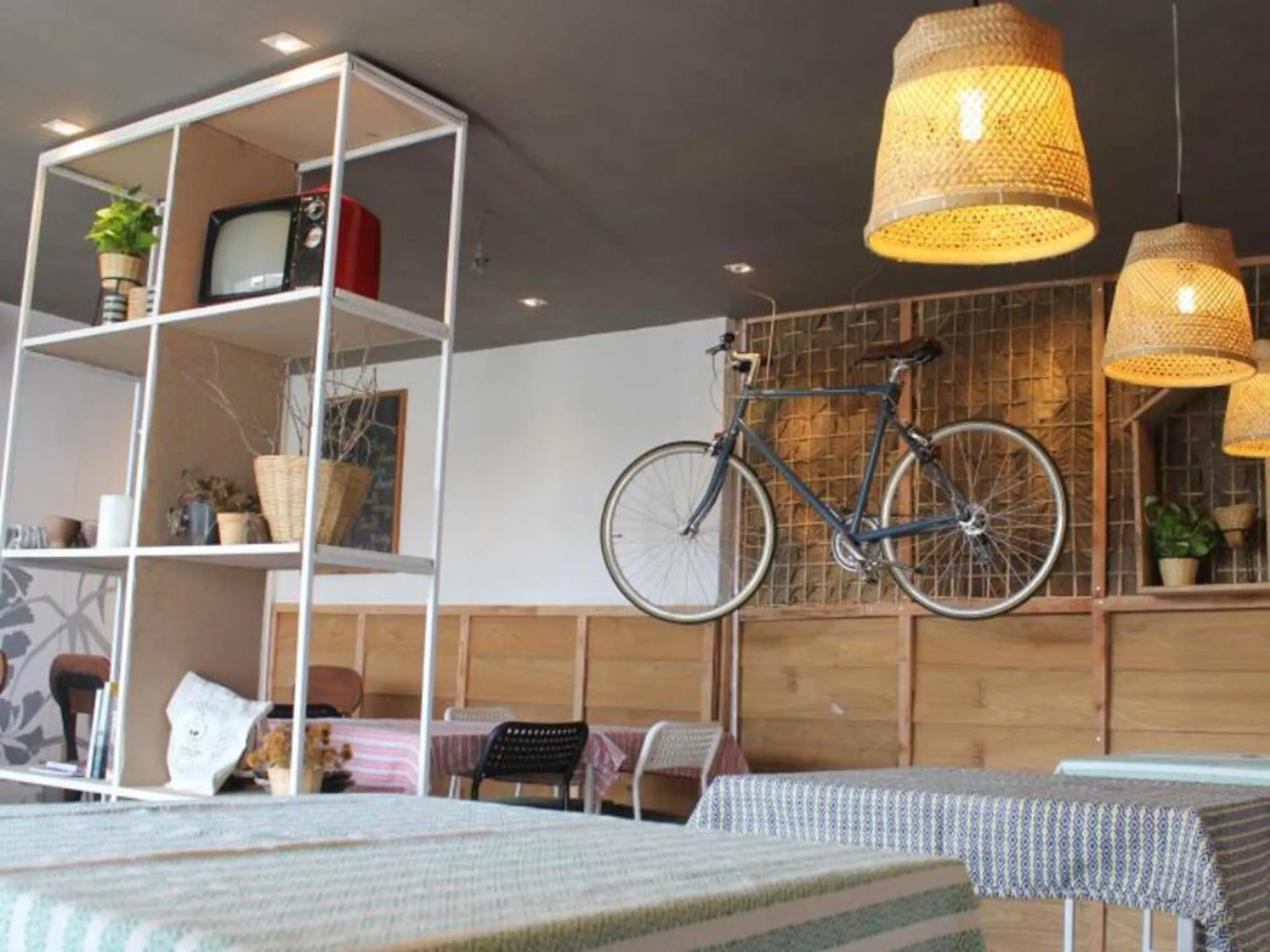 The Goose Cafe & Hostel