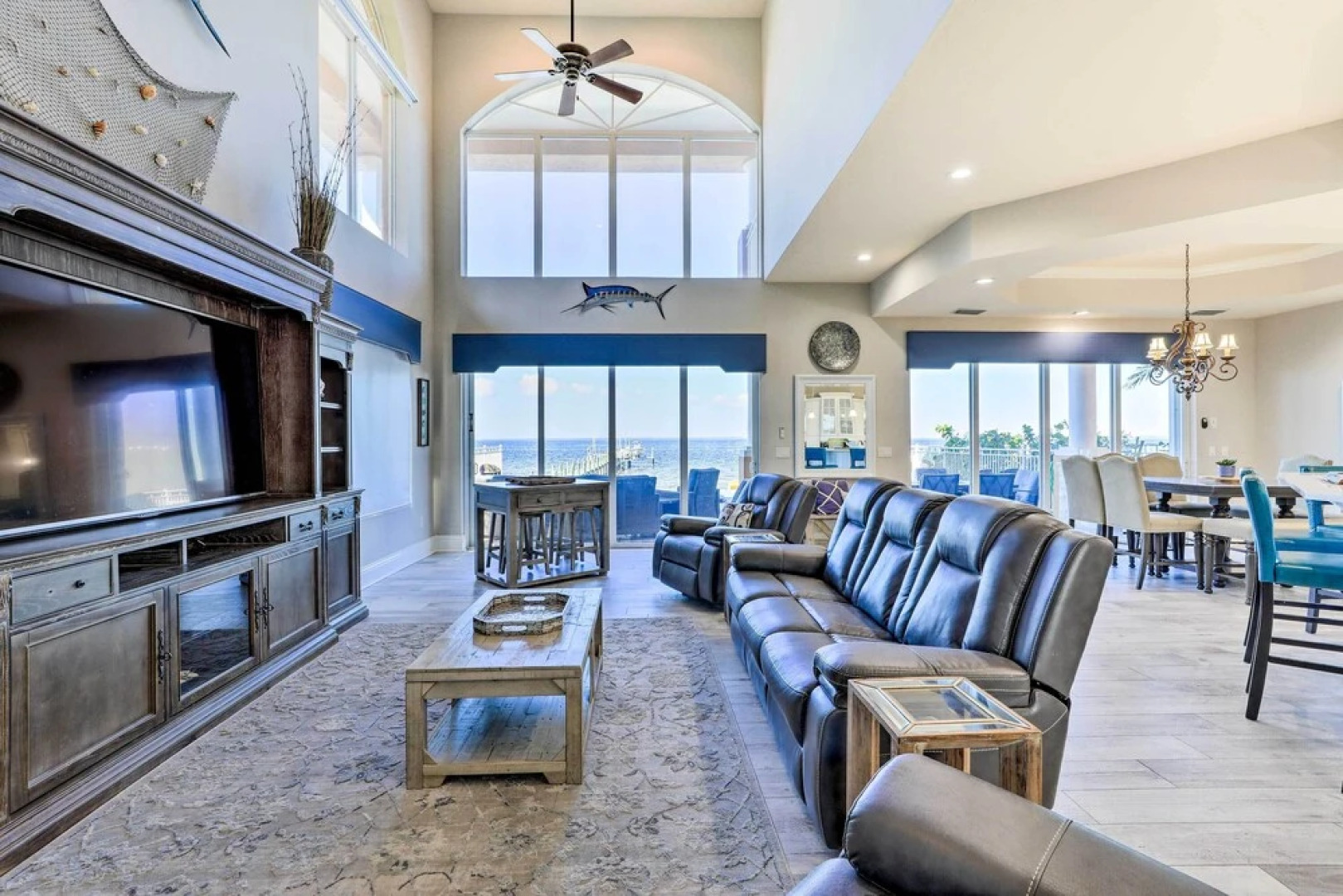 Apollo Beach House w/ Private Pool + Hot Tub