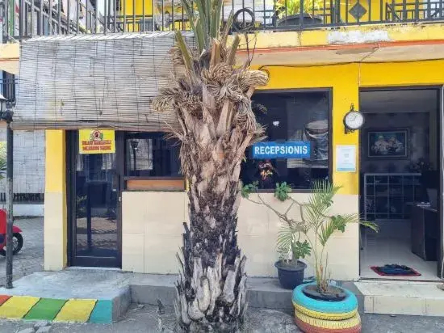 Hotel O New Asembagus 2