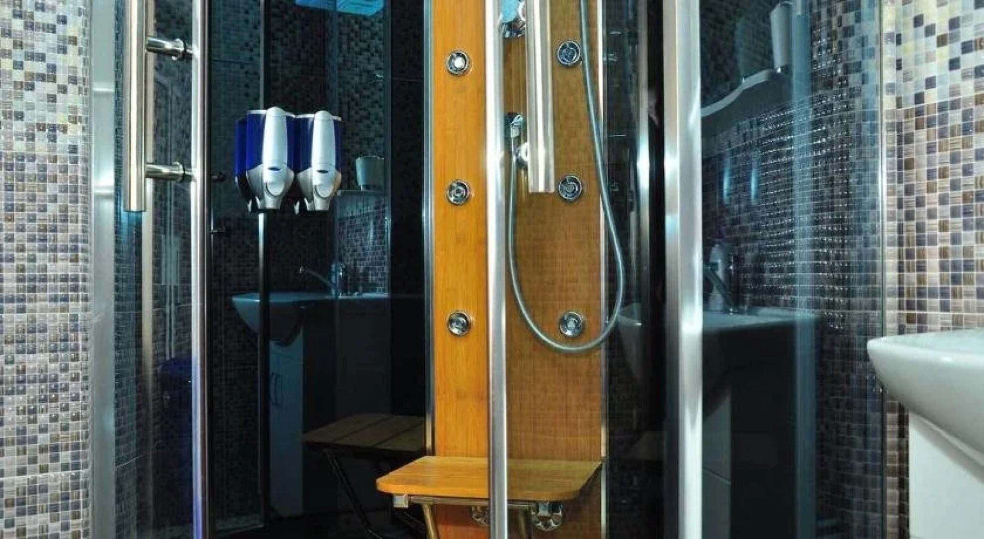 Mini Hotel Uyut on Novgorodskaya 35