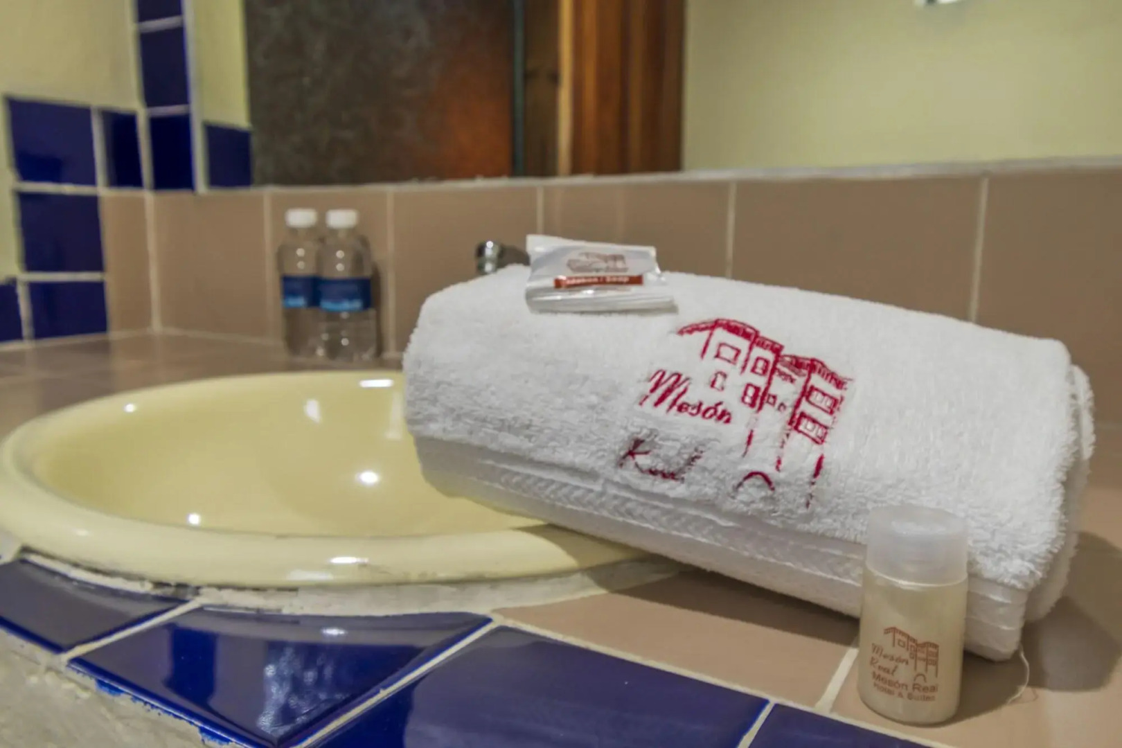 Meson Real Hotel & Suites