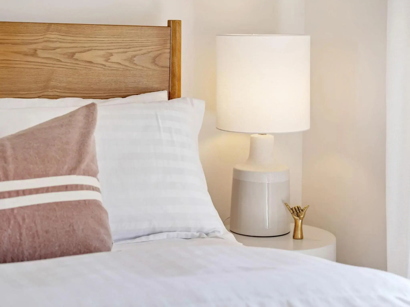 Catch of The Bay Coastal Elegance 150m from Orion Beach