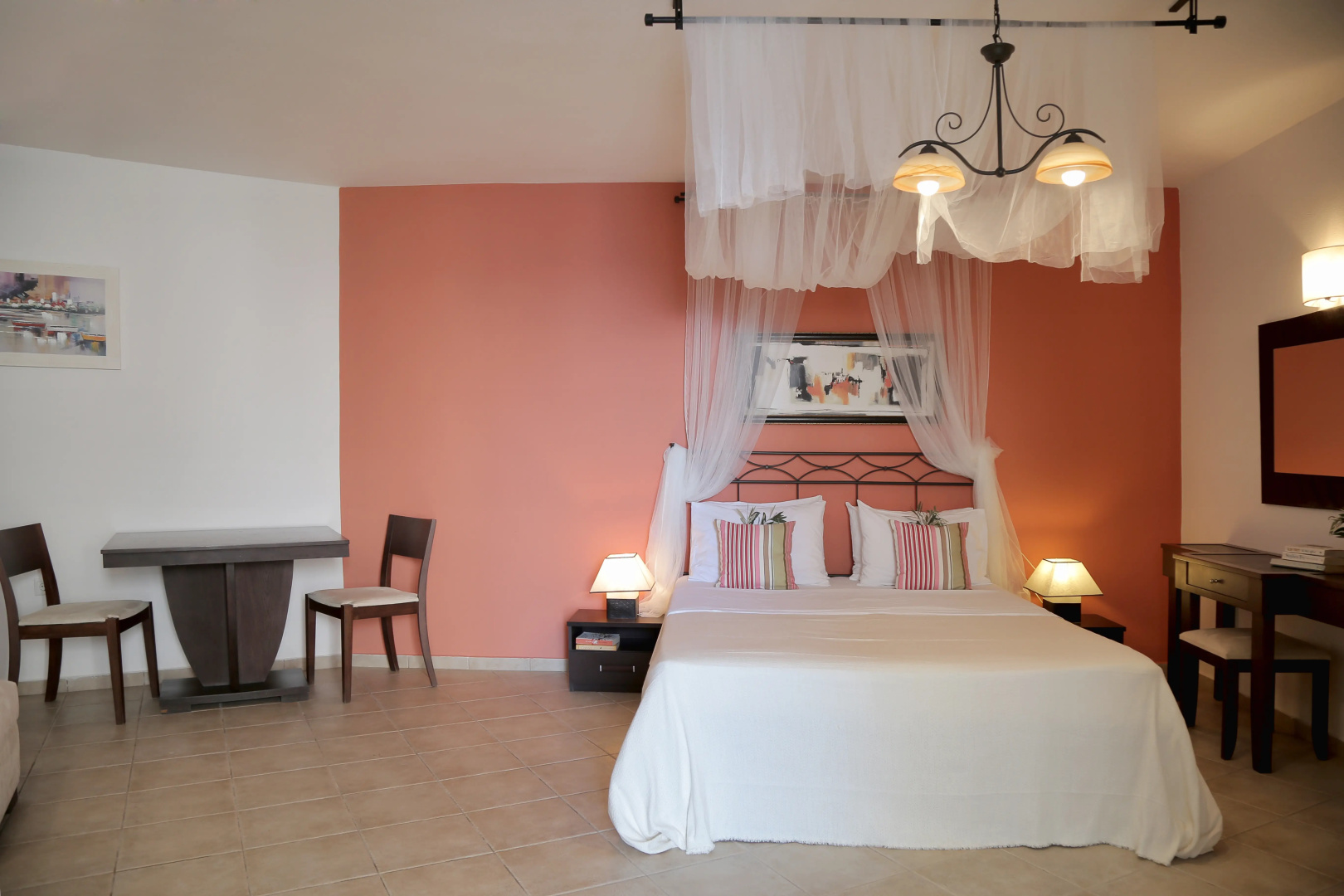 Yalis Hotel