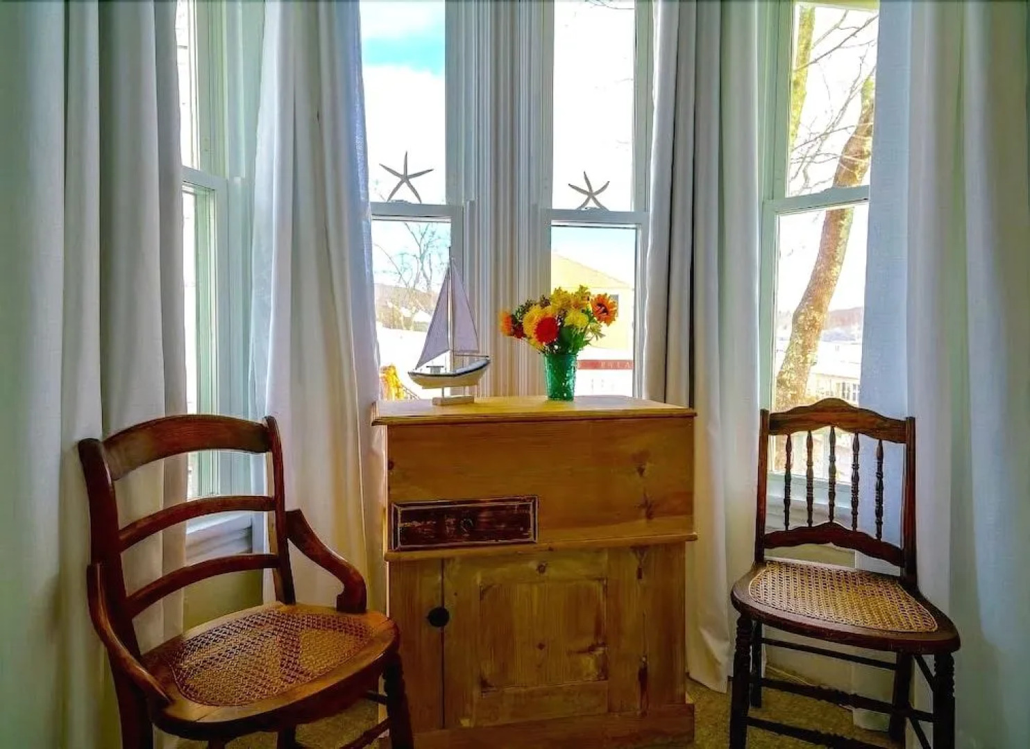 Captain Sawyer's Bed & Breakfast