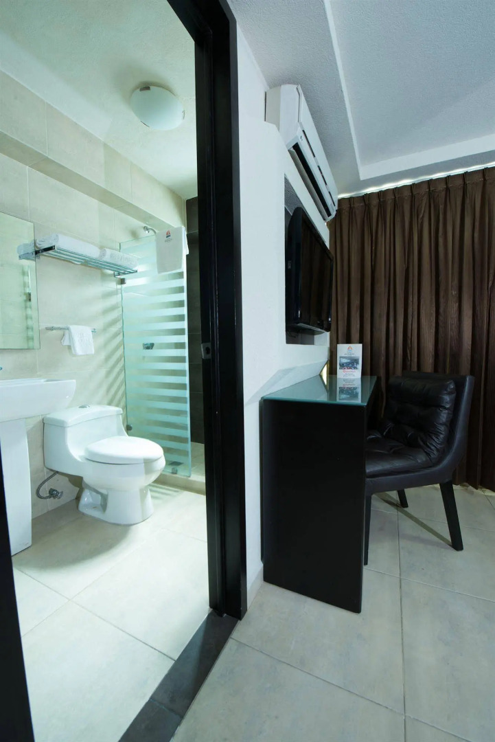 Hotel Portonovo Plaza Malecón