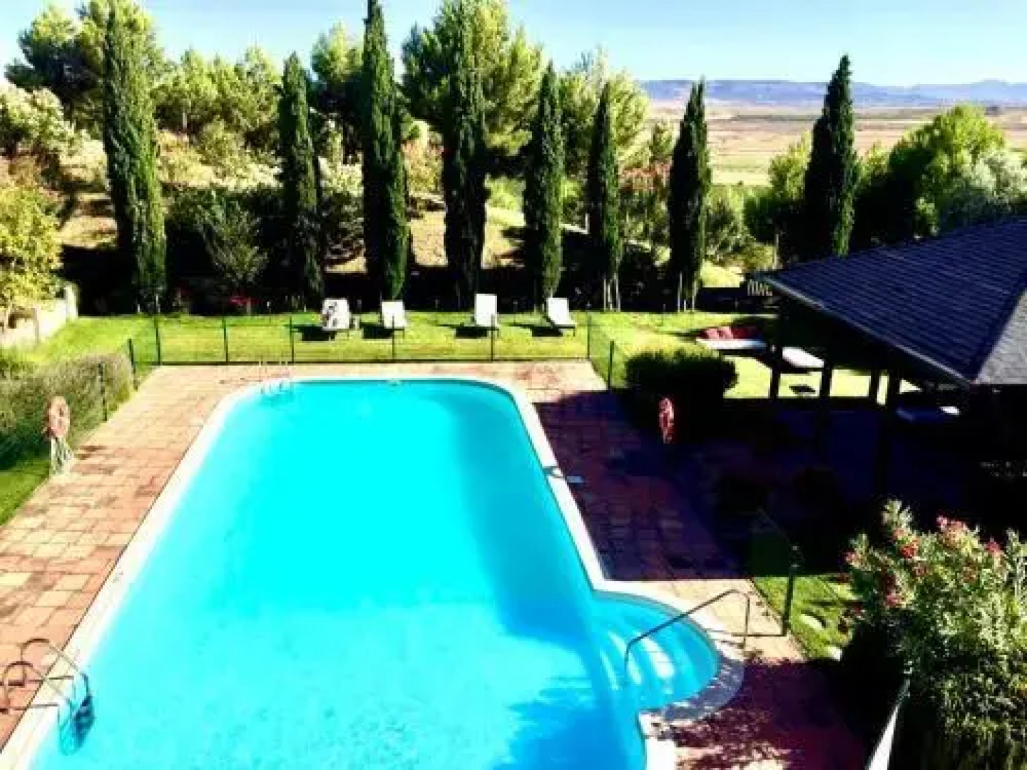 Chateau Pago De Cirsus