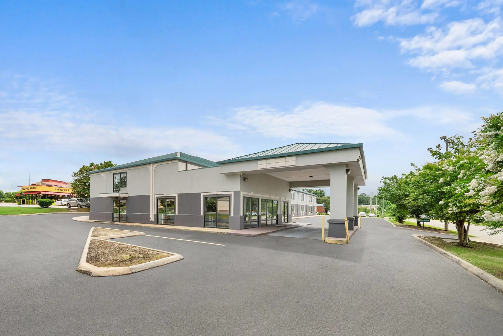 Quality Inn Auburn Campus Area I-85