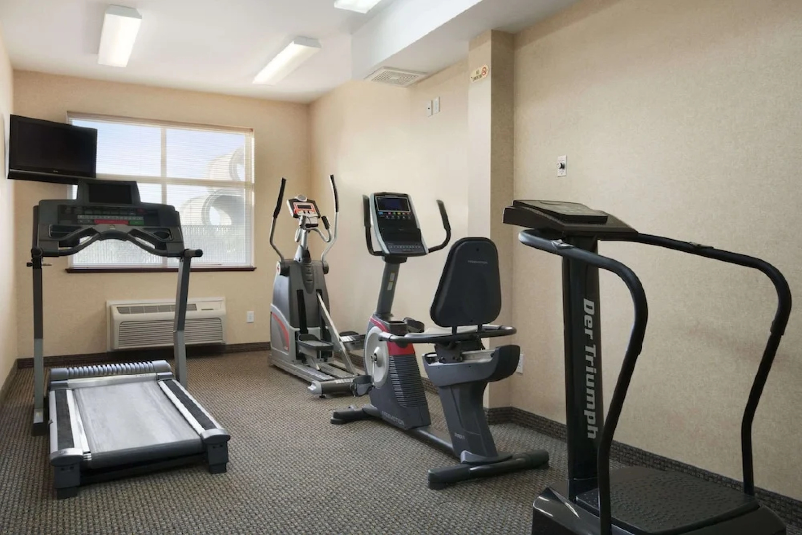 Days Inn & Suites - Langley