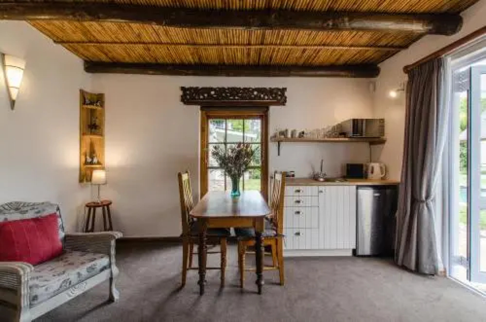 Ella's Country House