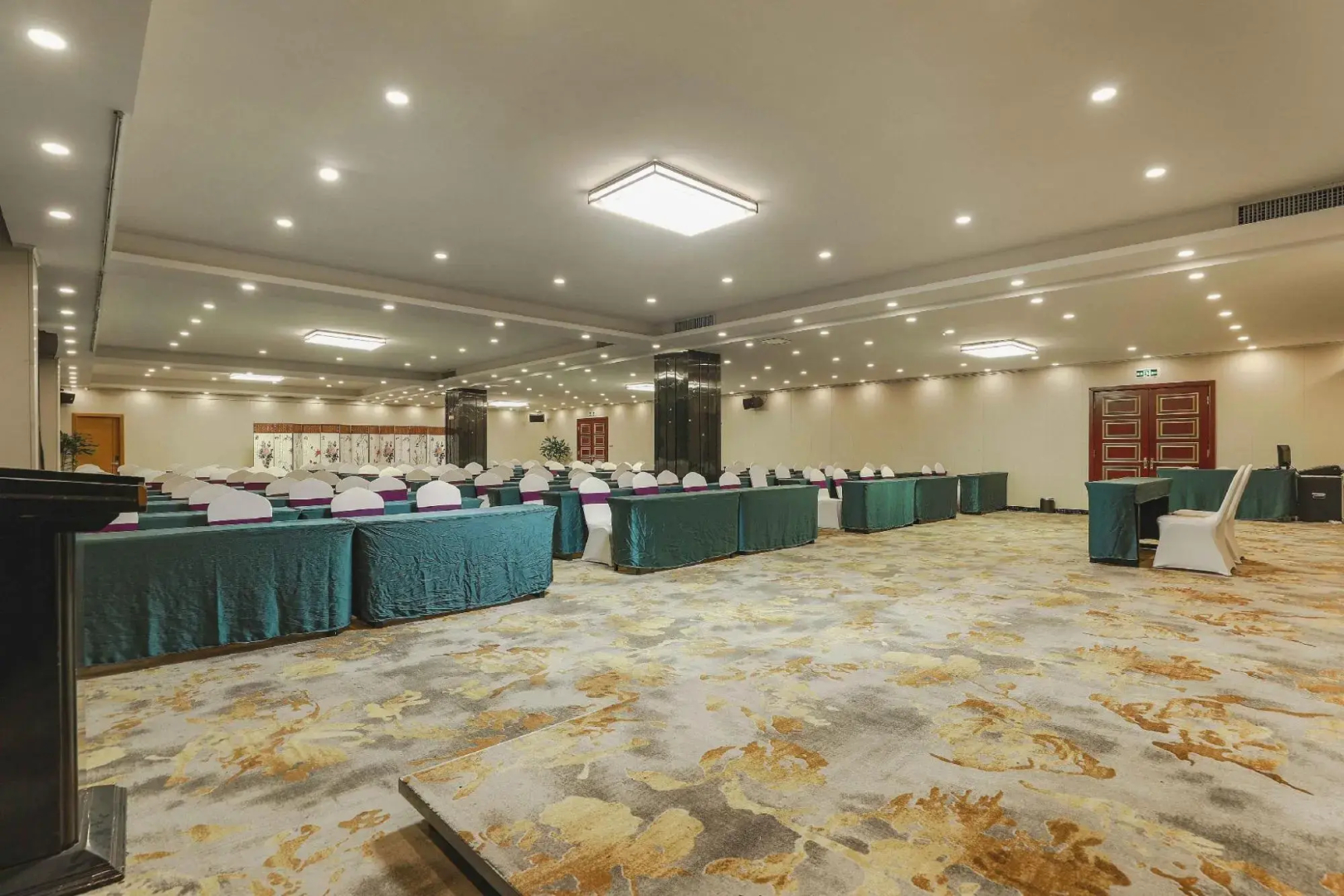Hr Hotel
