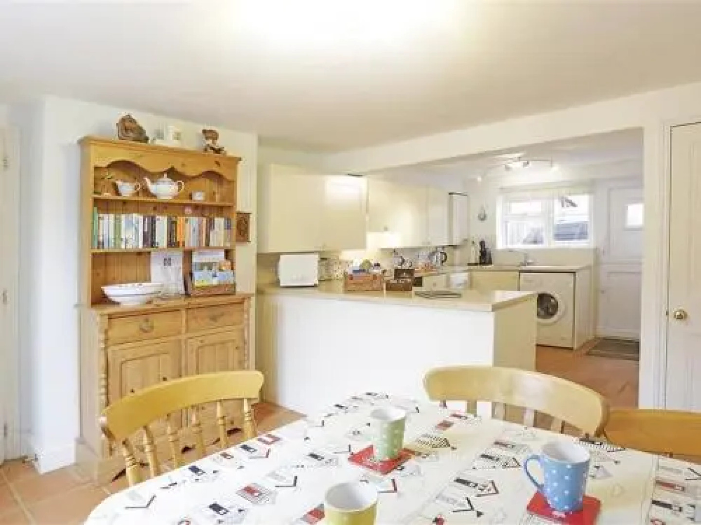 Holiday Home High Street 3