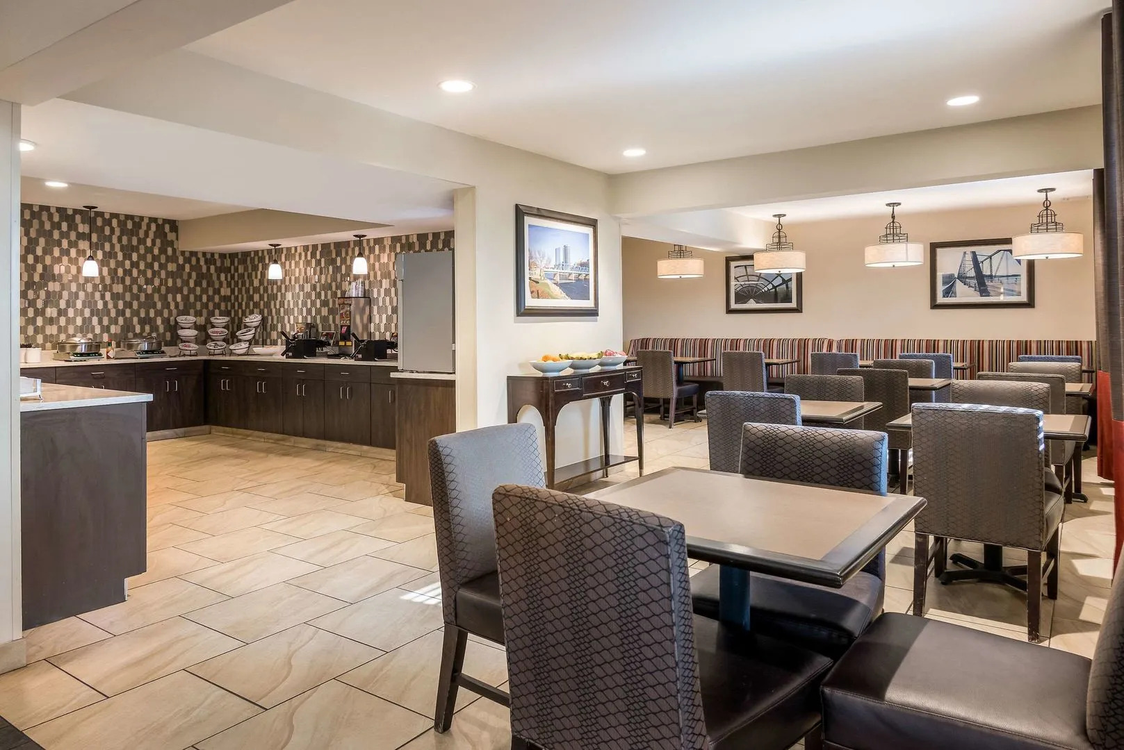 Country Inn & Suites by Radisson, Grandville-Grand Rapids West, MI