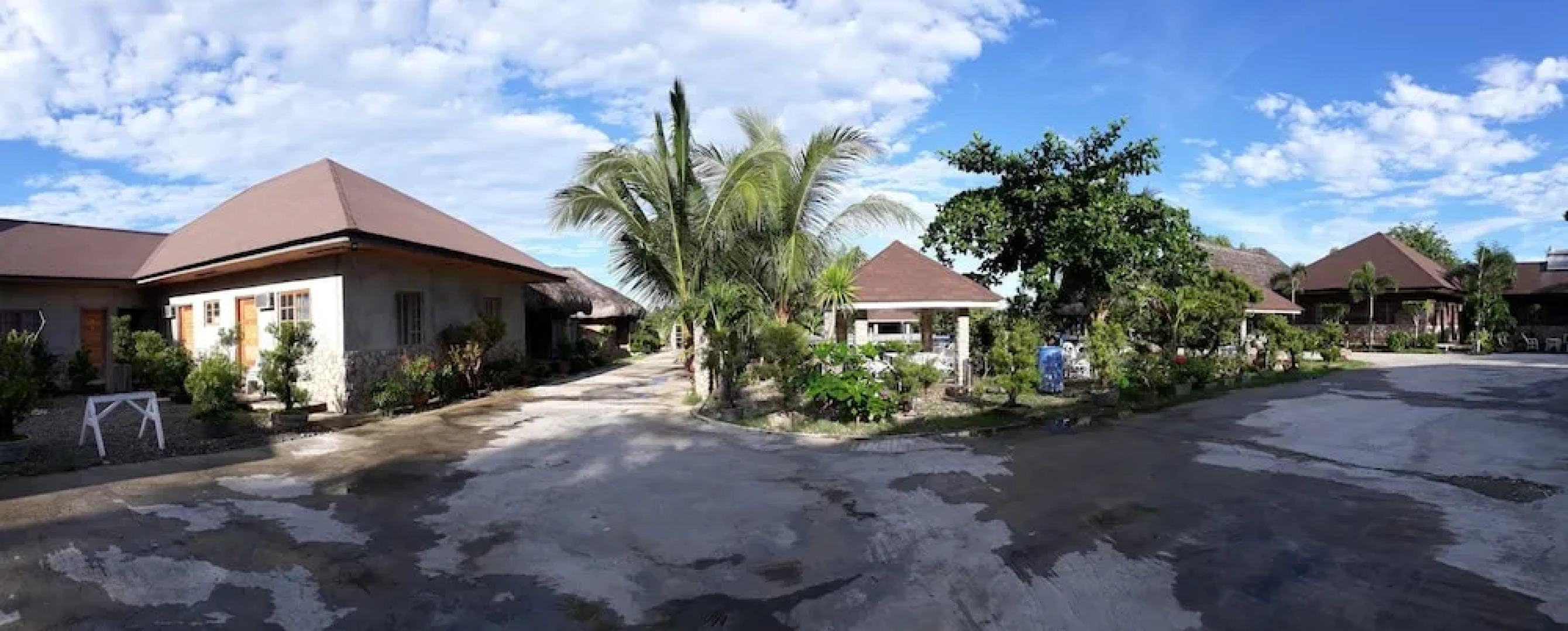 Century Gardens Hotel