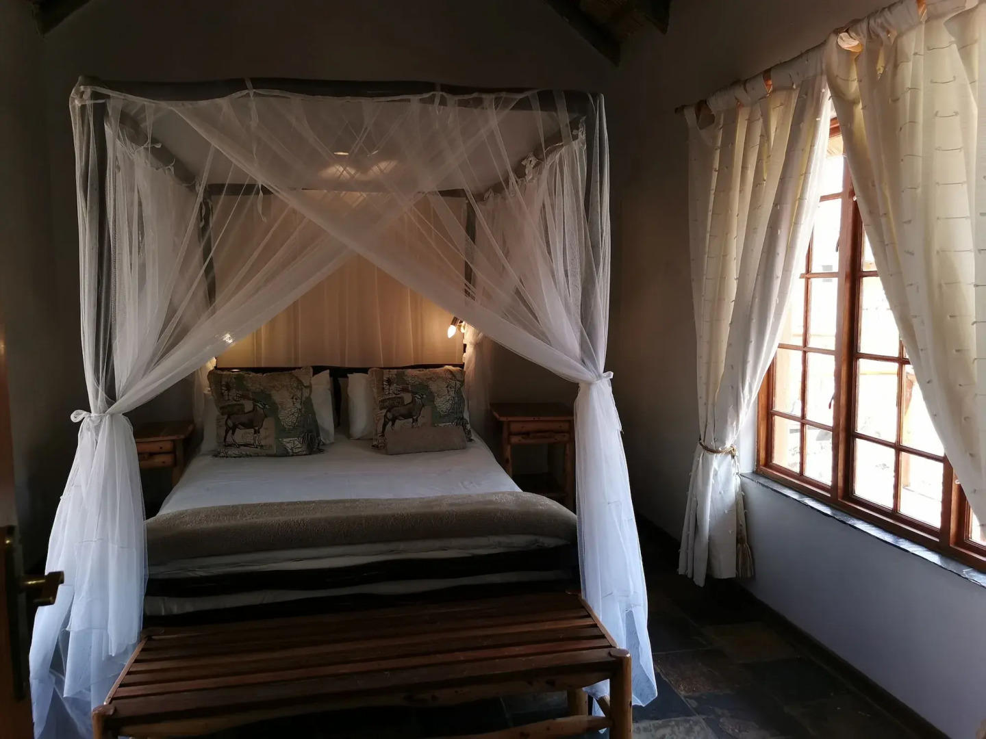 Thornhill Safari Lodge