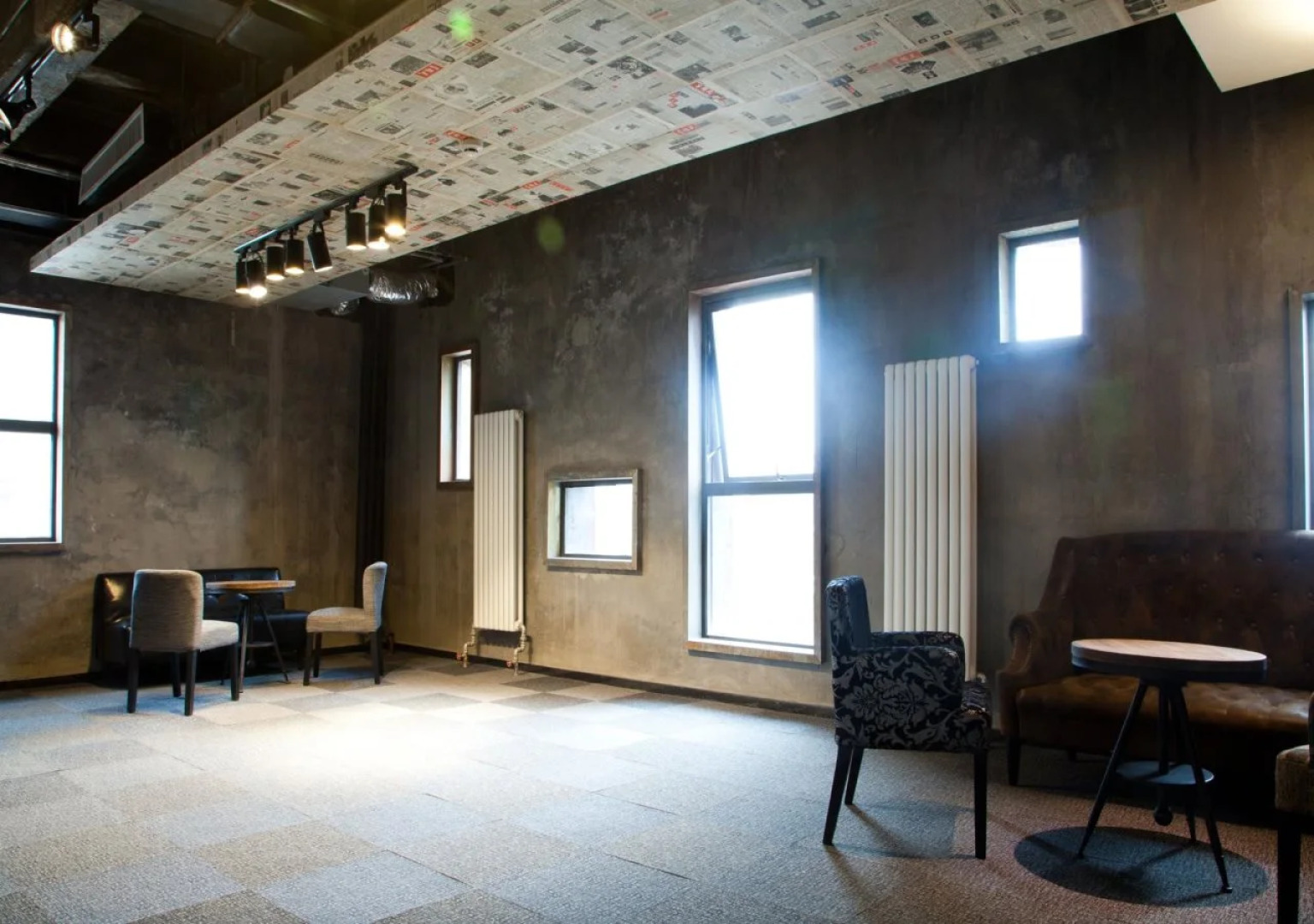 Time Tunnel Designer Hotel