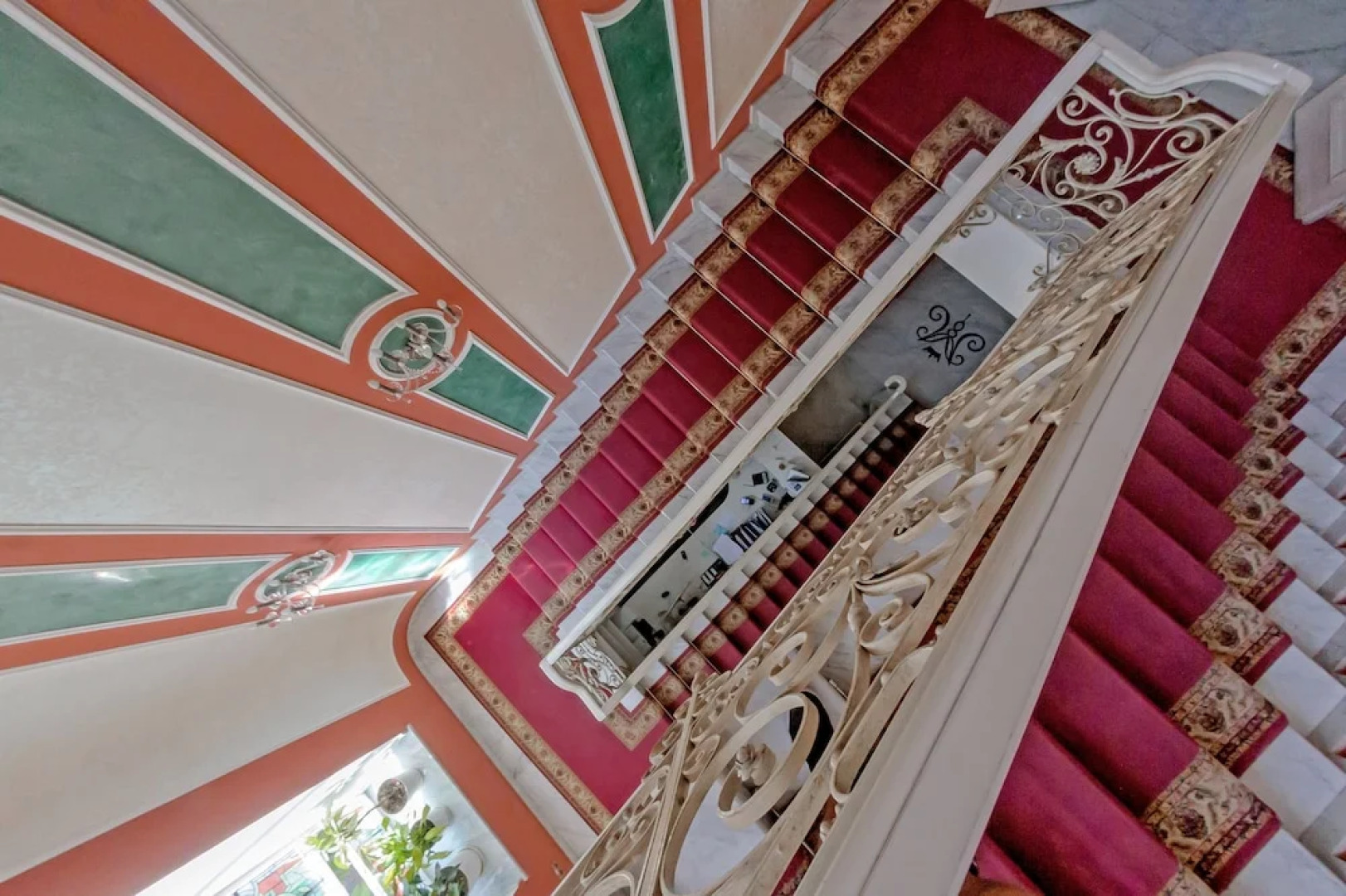 Metro Hotel Apartments