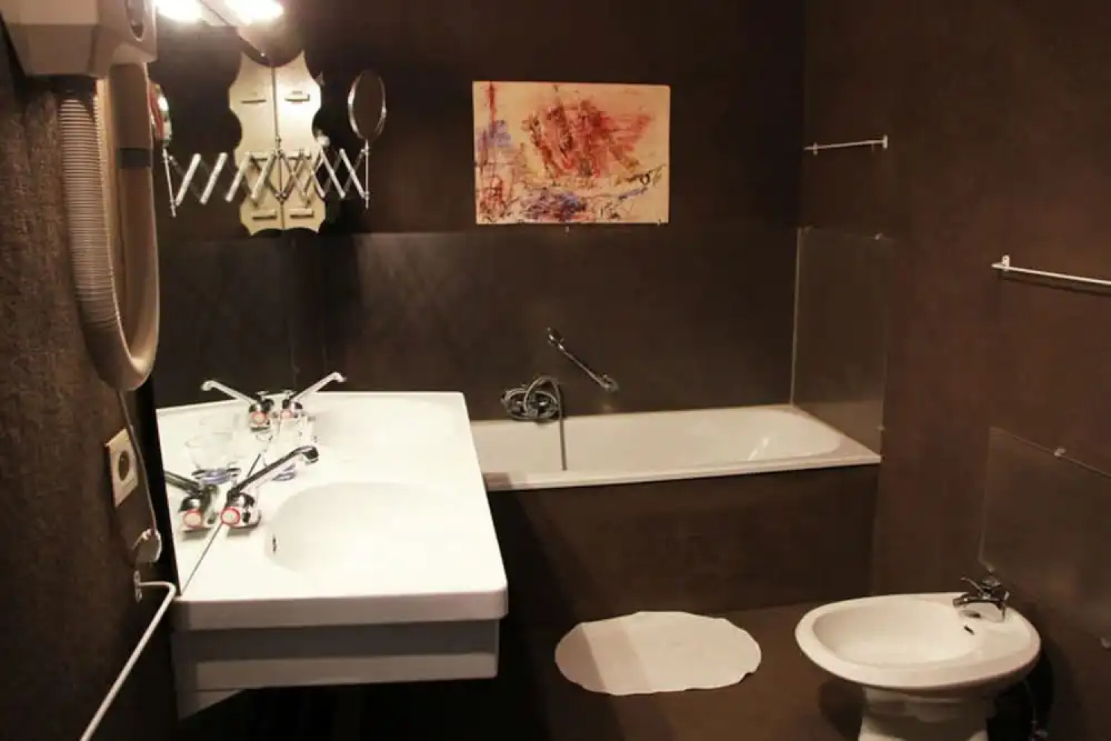 La Roche Riverside Mansion