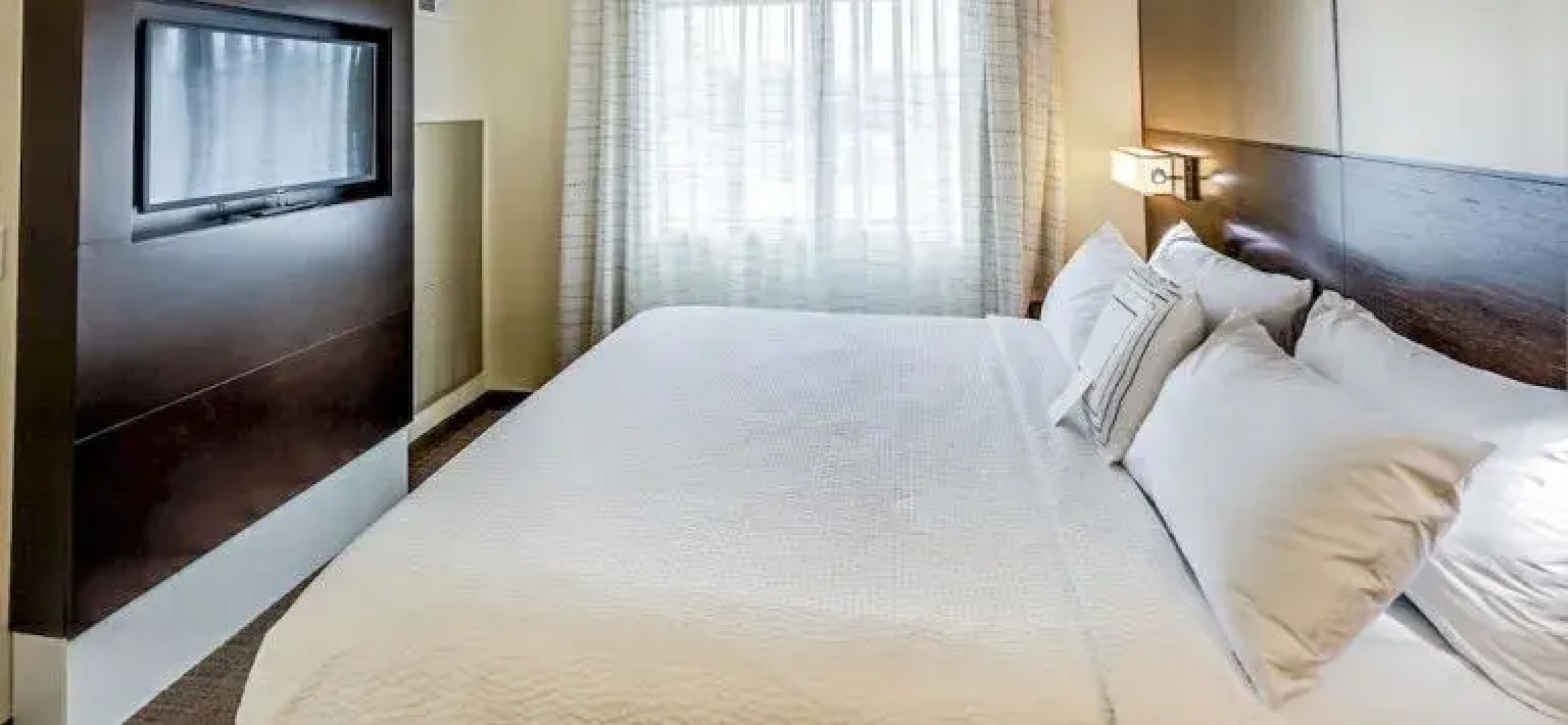 Residence Inn by Marriott Akron South / Green