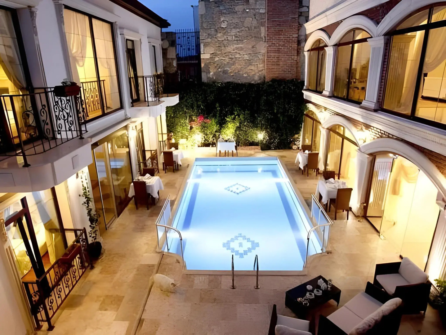 Saint John Hotel - Boutique Class