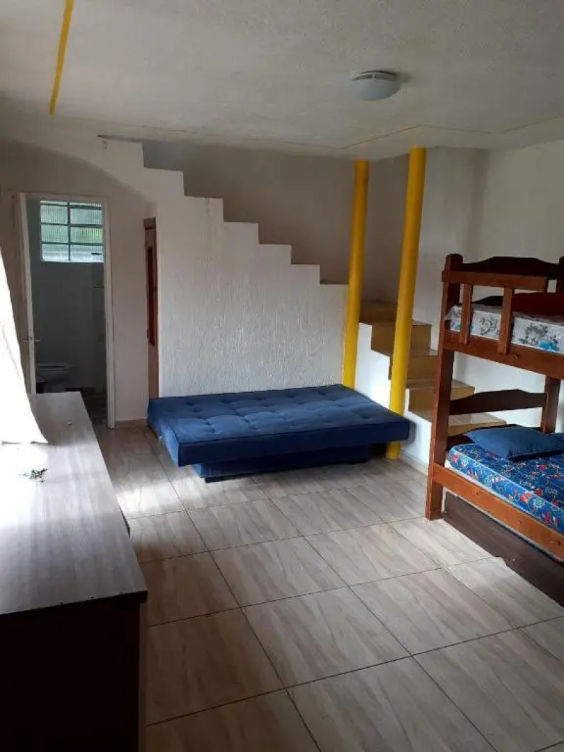 Chacara Guararema p/25 pessoas a 800mts do centro