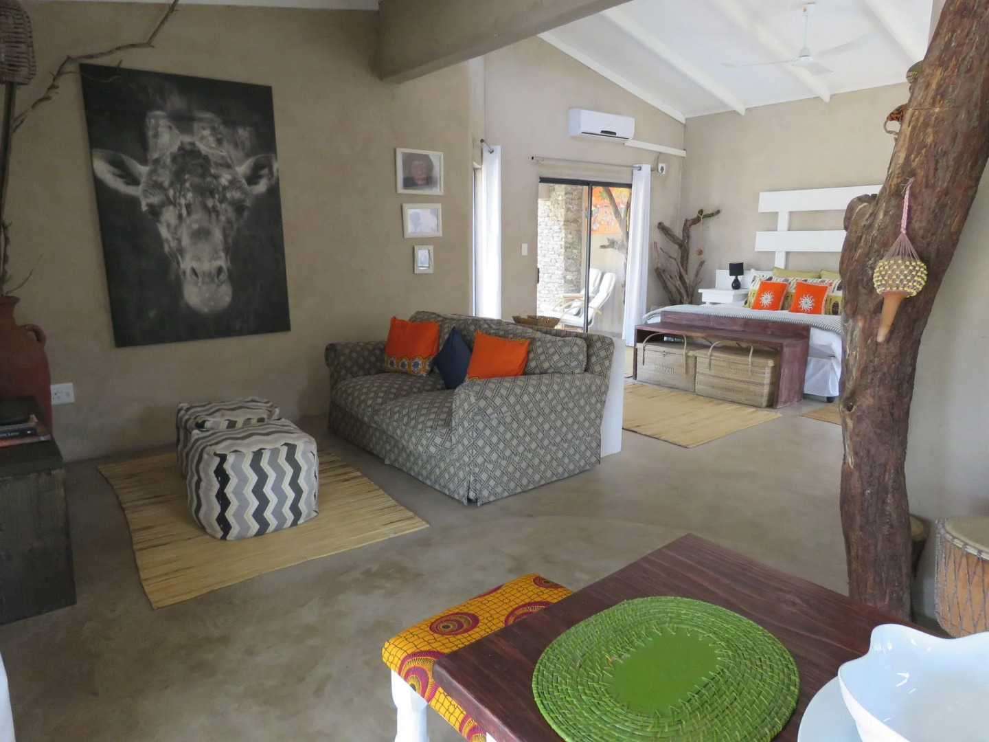 Foxy Crocodile Bush Lodge & Kruger Safari's - No Loadshedding