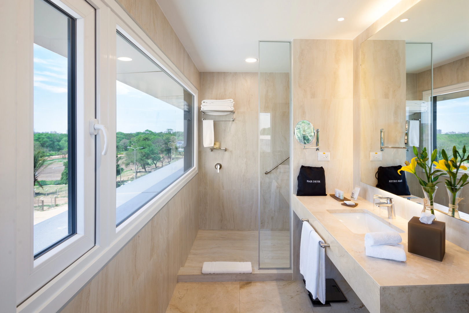 Radisson Hotel Santa Cruz