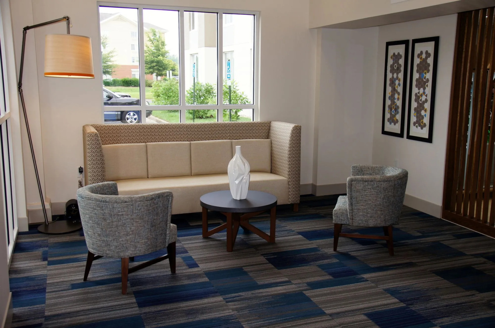 Cedar Tree Inn And Suites