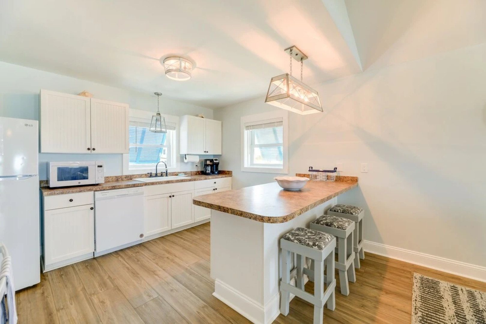 Emerald Isle Retreat - Steps Away From Beach!