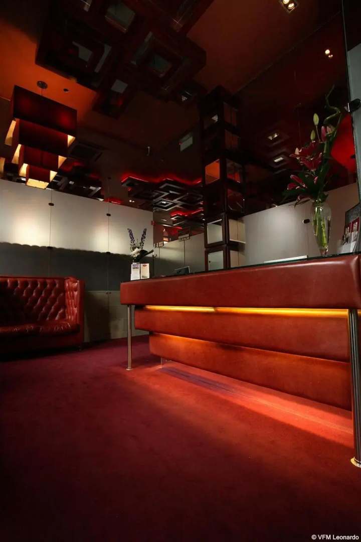 Sir Thomas Hotel