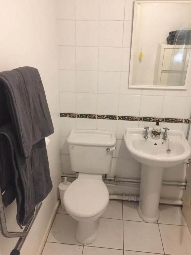 NEW Cosy 1BD Flat in the Heart of Llandough -wales