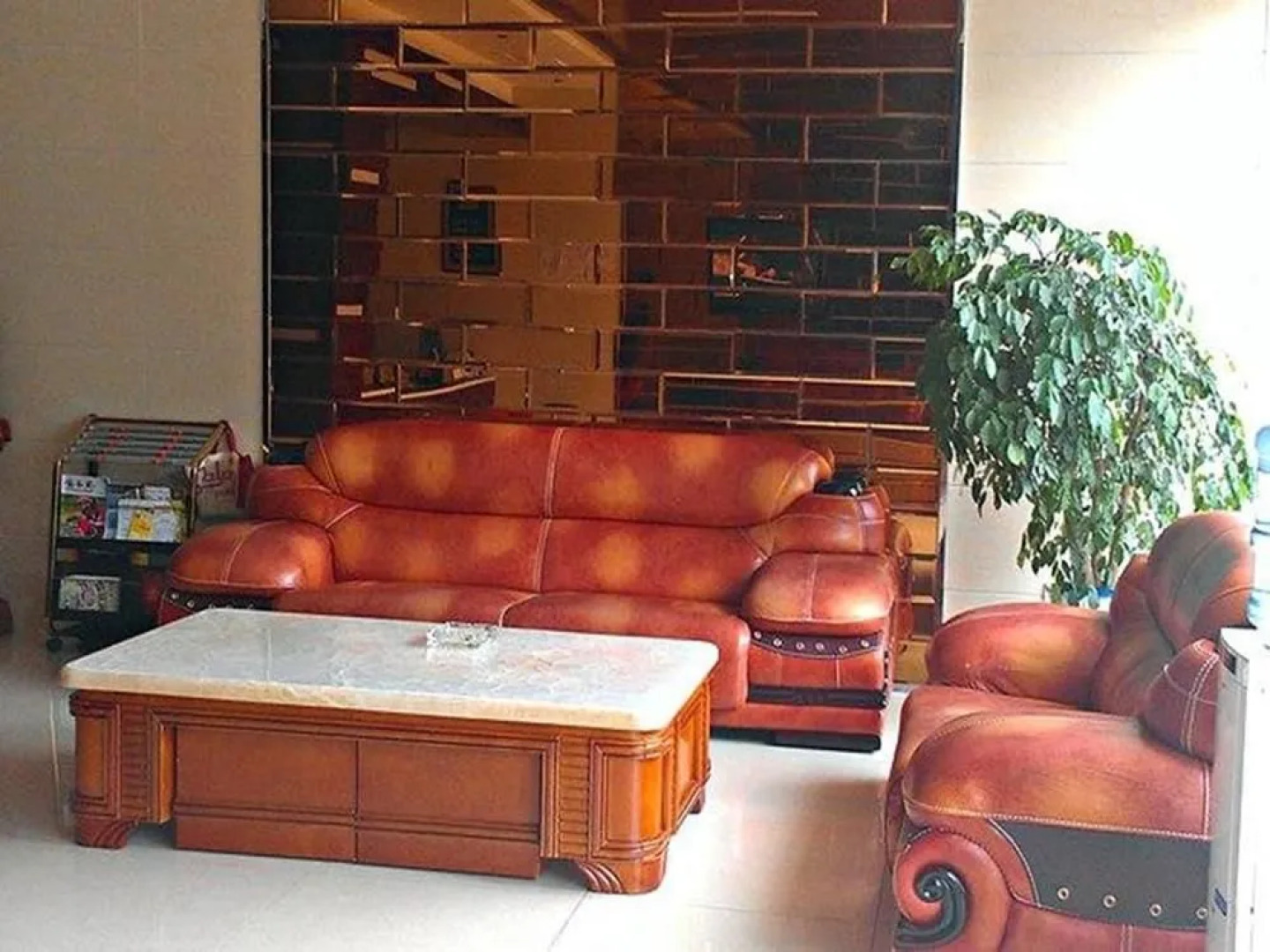 Lichuan Xinyuan Hotel