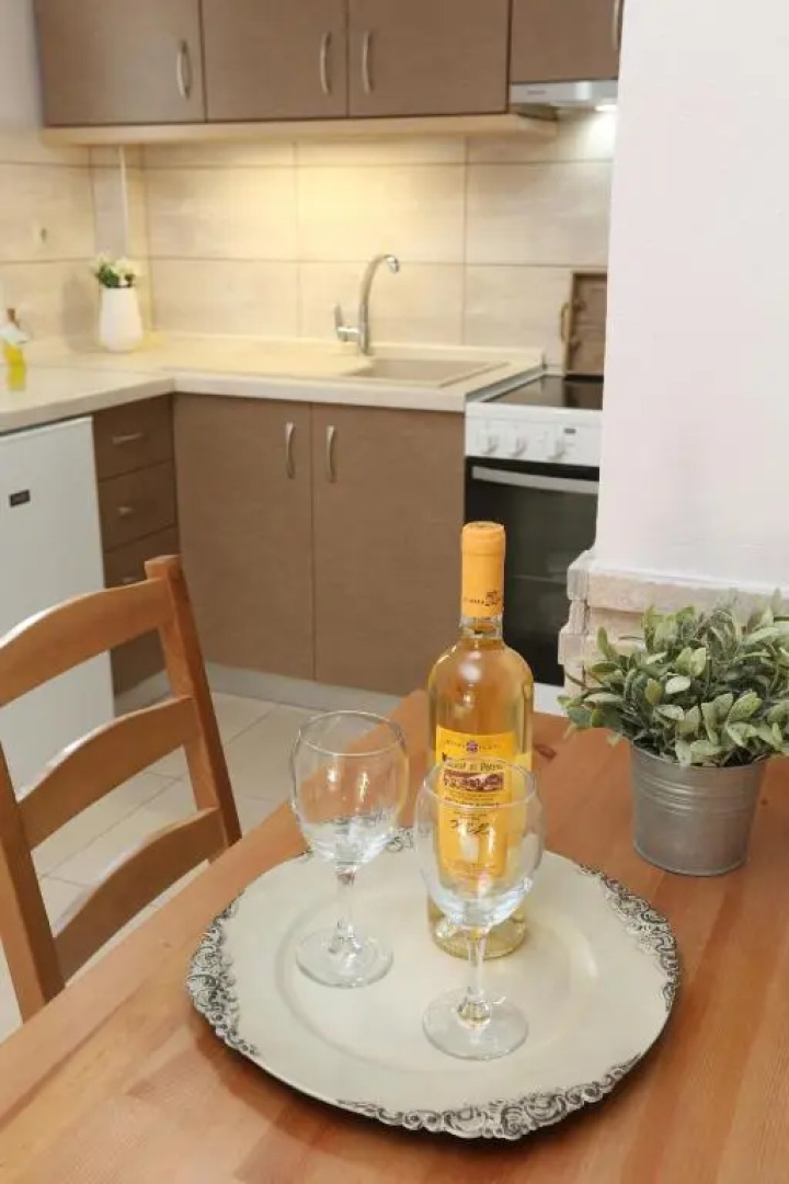 Eleni Rooms Pefkohori