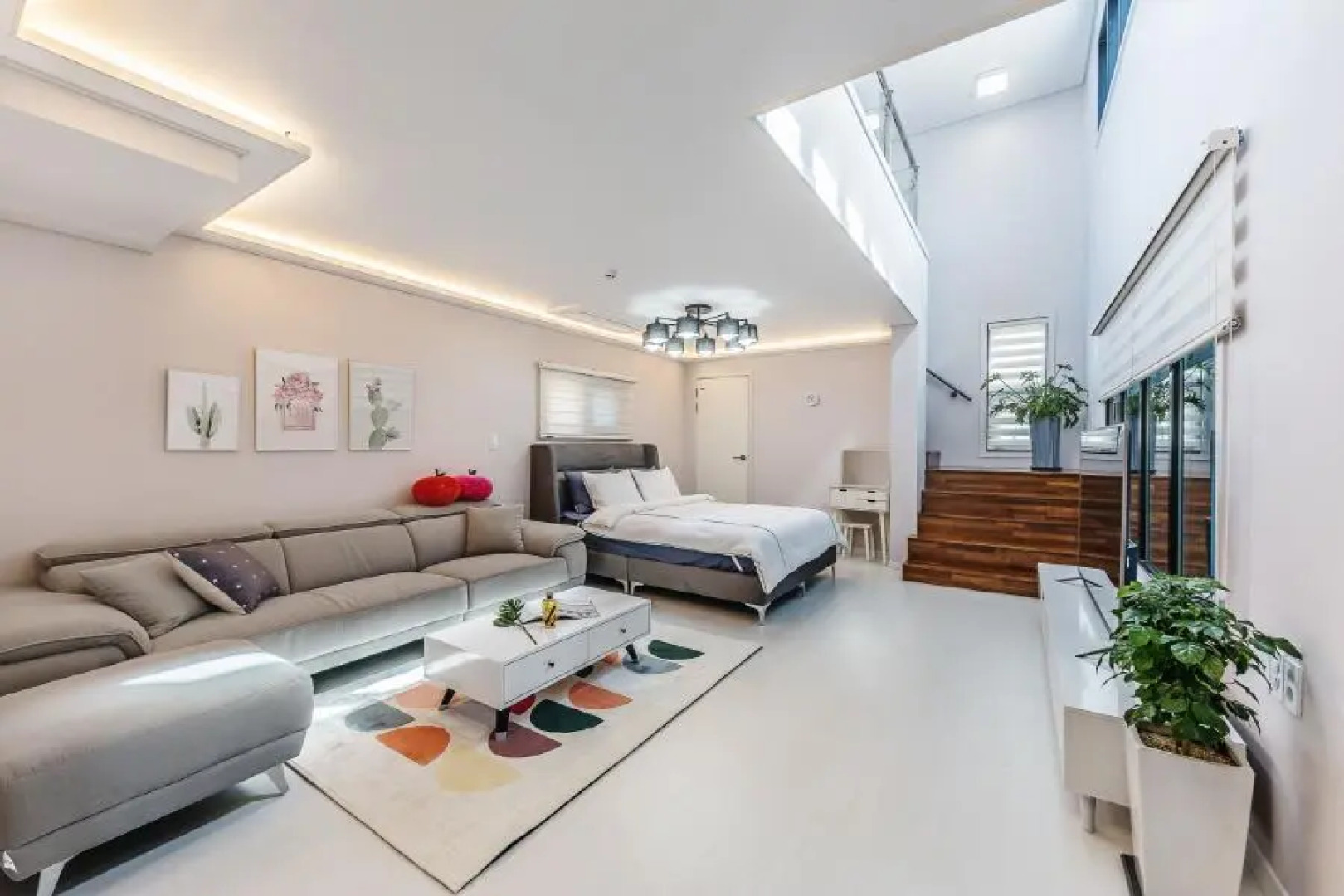 Goseong Shalala Poolvila