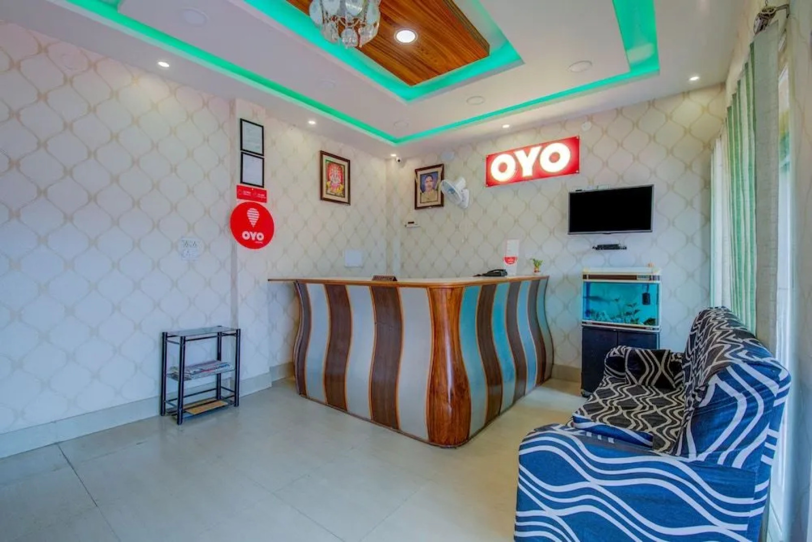 OYO 13490 Hotel Aniket