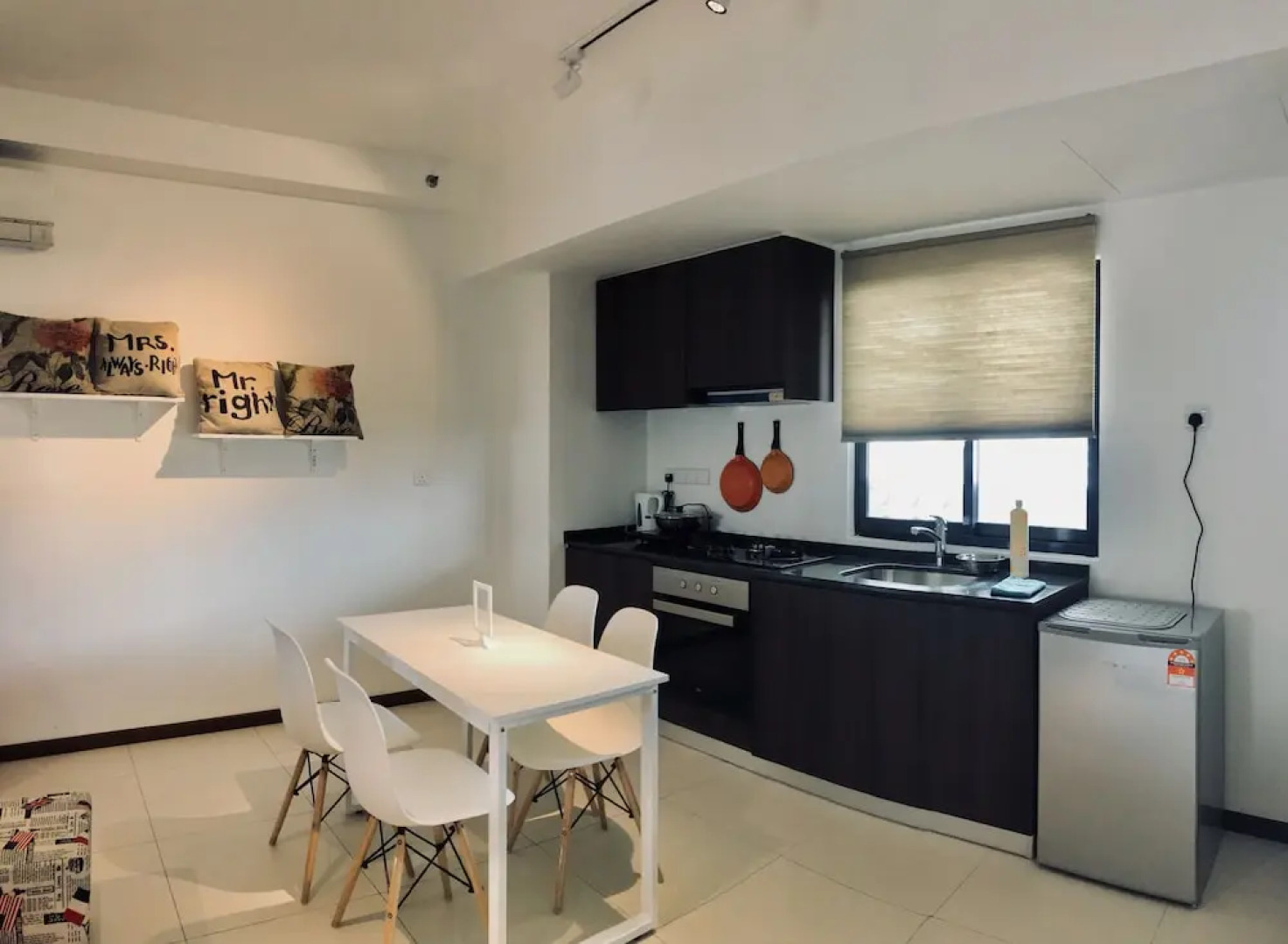 Romantic Mansion at The Landmark