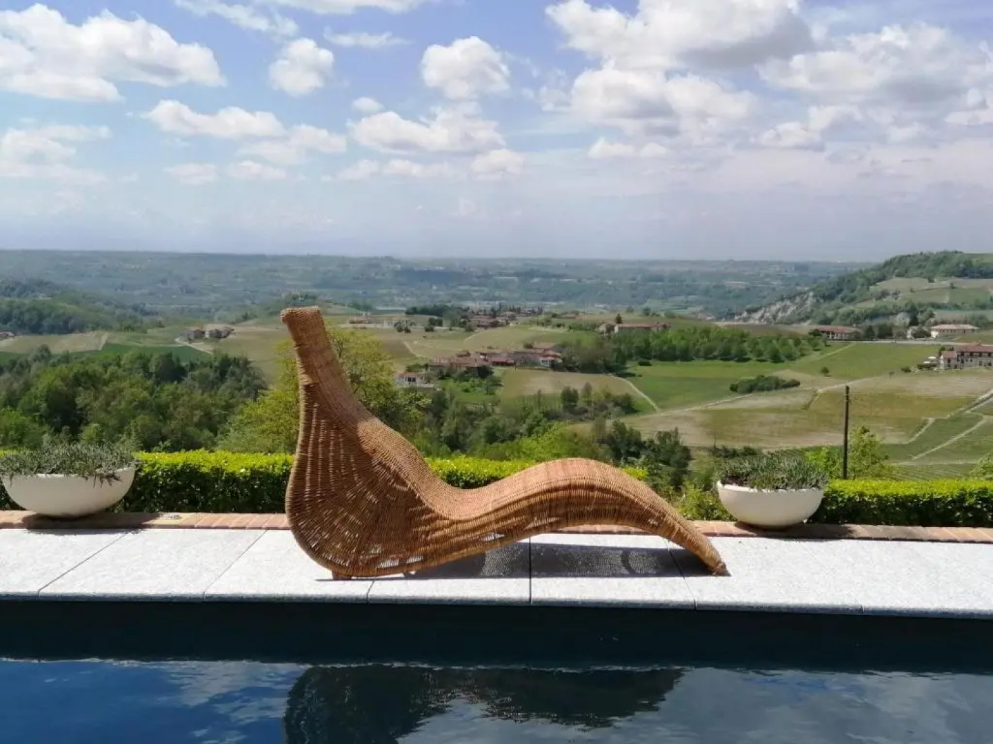 Réva Residences & Pool