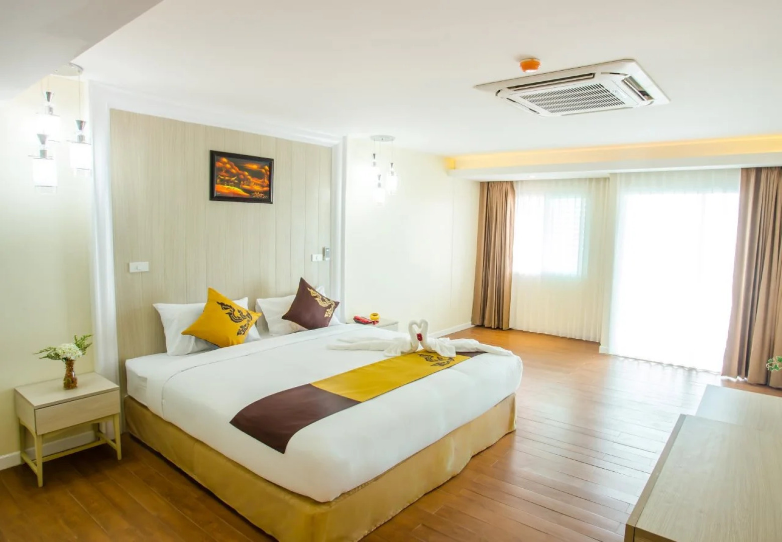 Saint Tropez Beach Resort Hotel